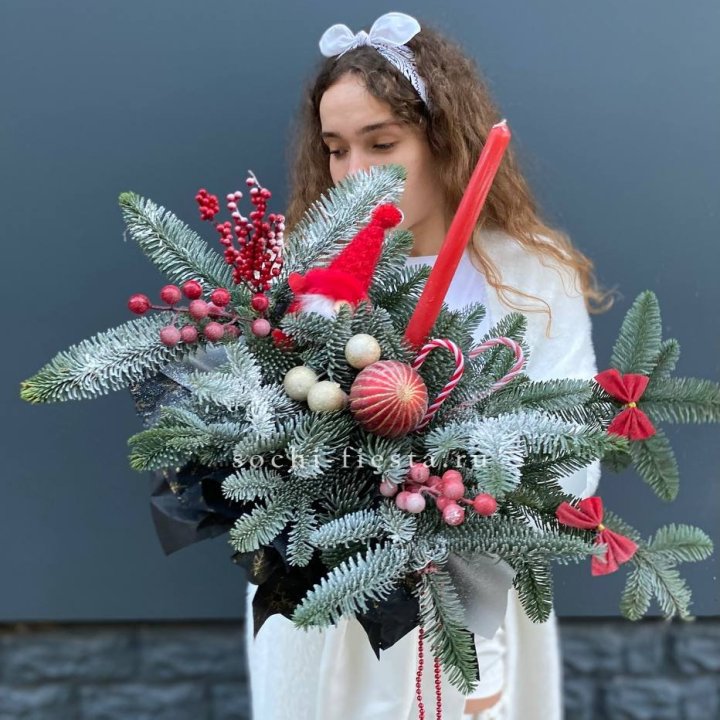 Композиция в бокале красная в Челябинске