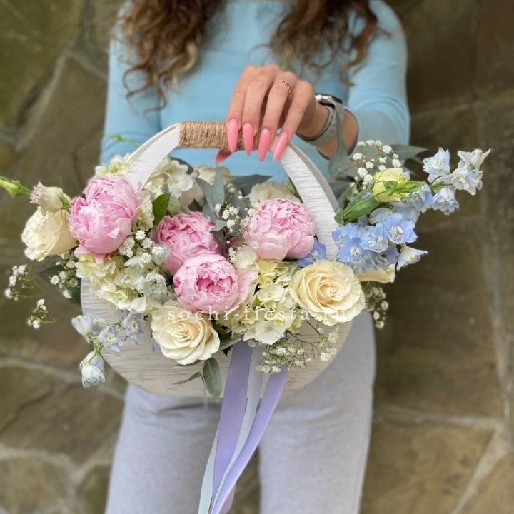 Ящик с пионами в Челябинске