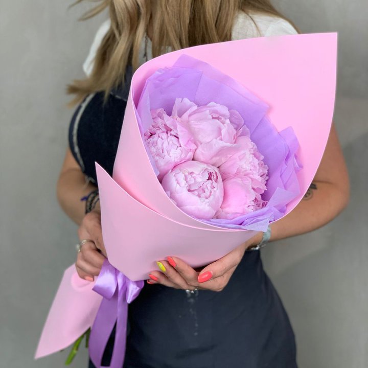Букет пионов "Файв" в Челябинске