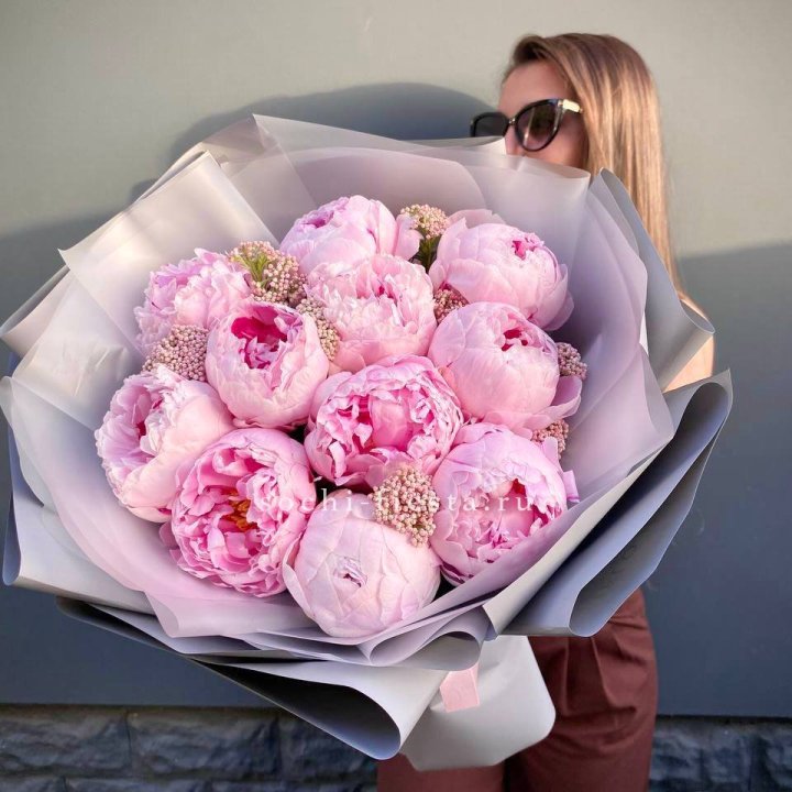 Букет с пионами "Стайл" в Челябинске