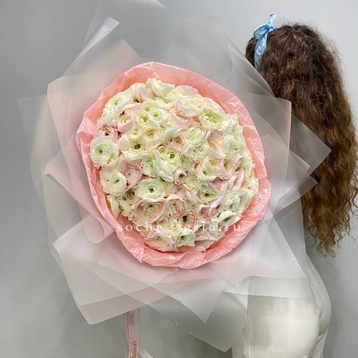 113 ранункулюсов  в Челябинске