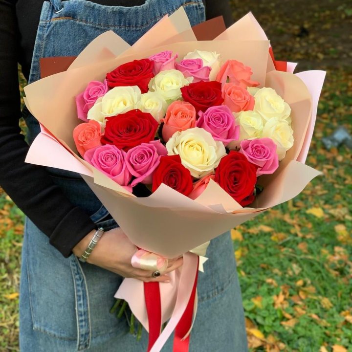 25 роз "Карусель" в Челябинске