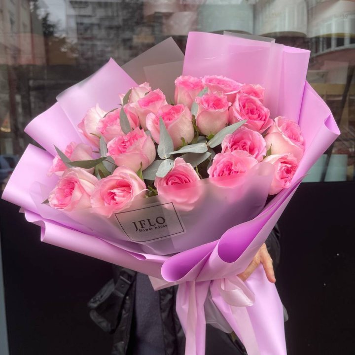  19 розовых роз в Челябинске