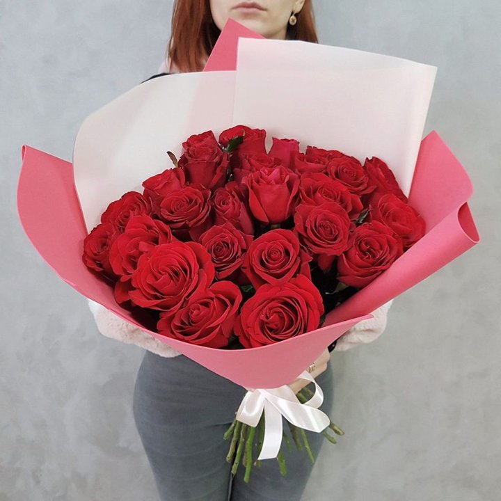 25 Красных роз рози вайт в Челябинске