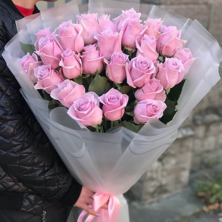 25 высоких розовых роз в Челябинске