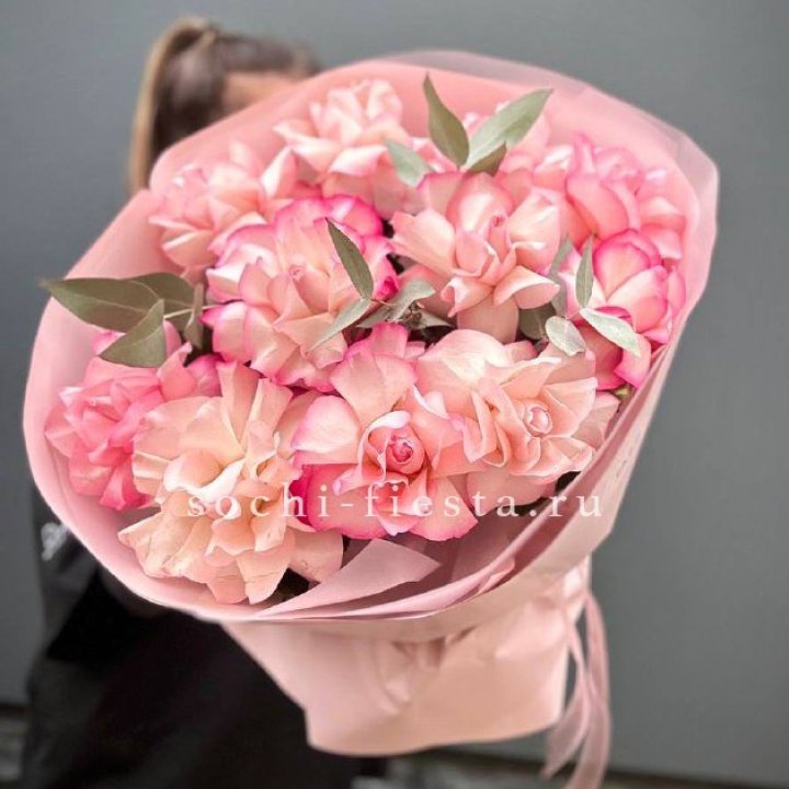 Нежно- розовые французские розы Венди в Челябинске