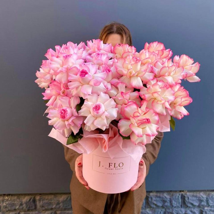 25 Французских роз микс в боксе в Челябинске