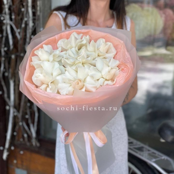 7 Белых французских роз в Челябинске