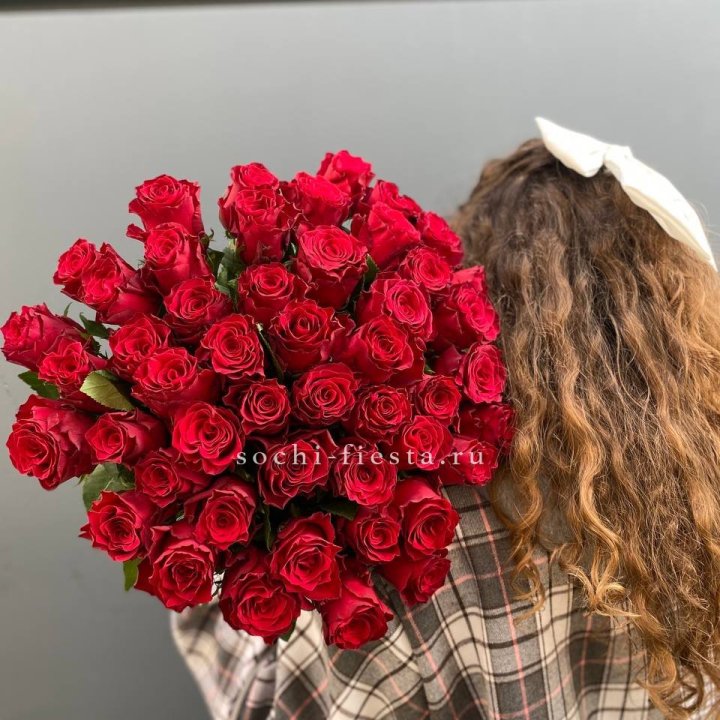 51 красная роза в Челябинске