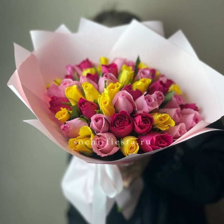 Букет из 51 розы Микс (Кения) в Челябинске