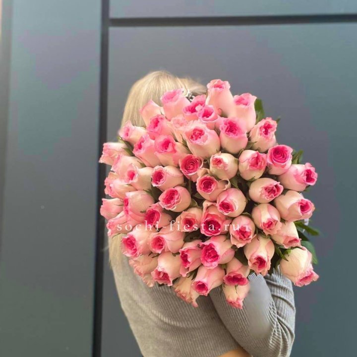 51 розовая роза в Челябинске