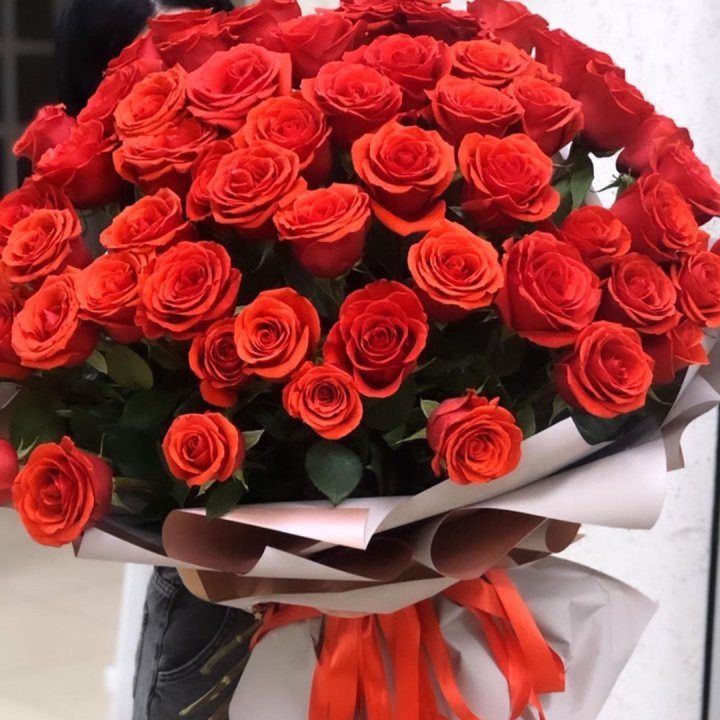 Букет высоких эквадорских роз  в Челябинске