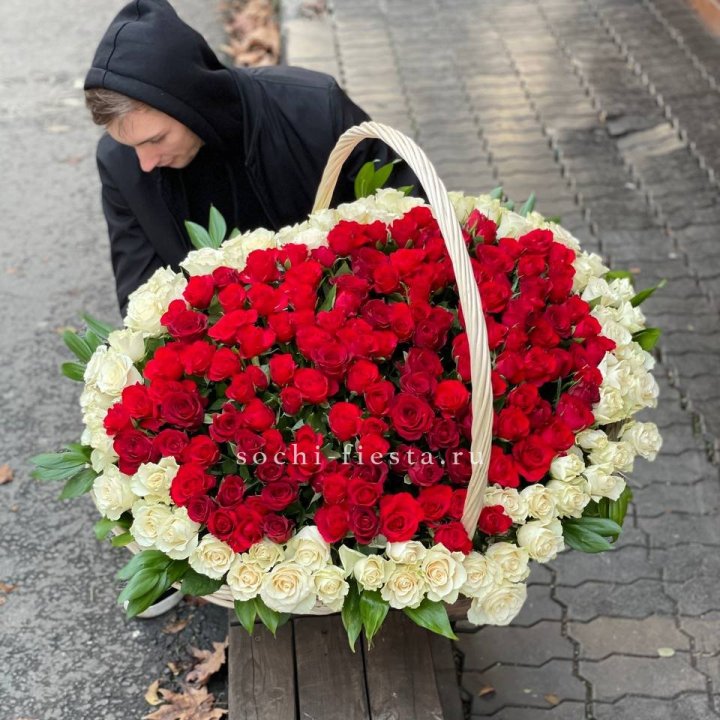 201  роза в корзине   в Челябинске