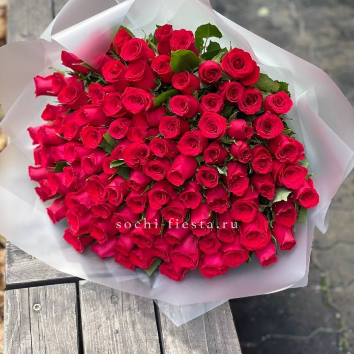 101 красная роза Лолита в Челябинске