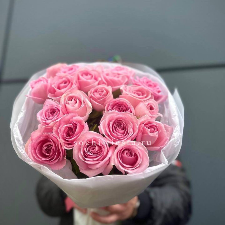 21 Розовая роза в белом в Челябинске