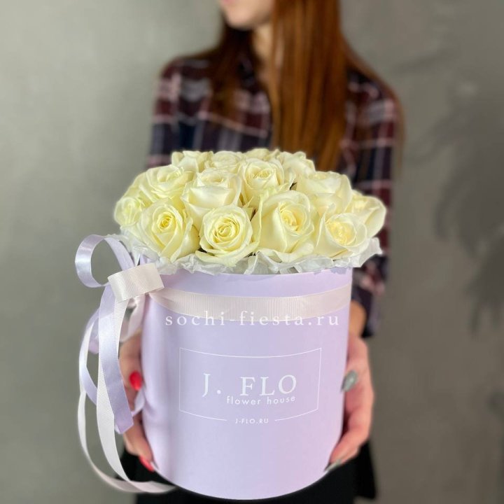 25 роз в цилиндре  в Челябинске