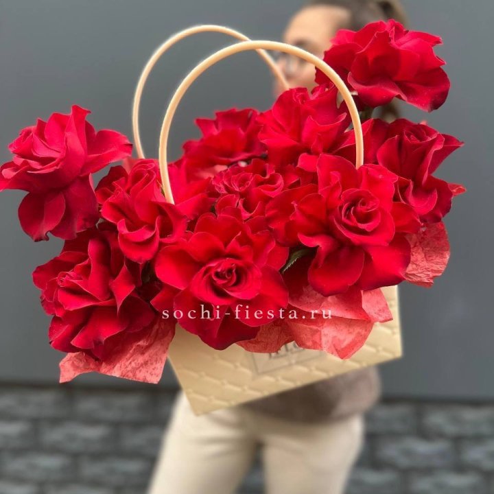 Французские розы в сумочке в Челябинске