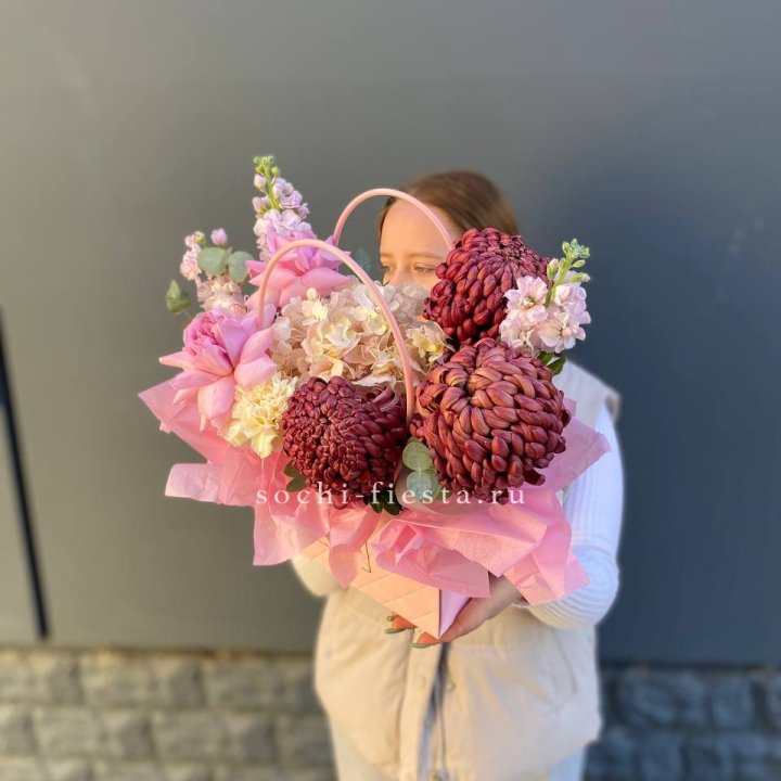 Сумочка нежная с бигуди в Челябинске