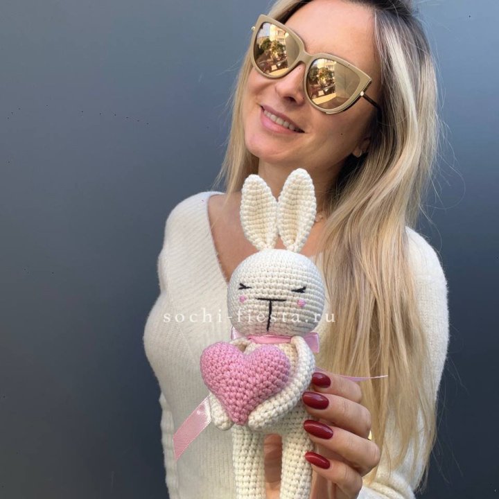Зайка с сердцем ручной работы в Челябинске