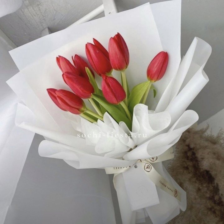 Букет красных тюльпанов в Челябинске