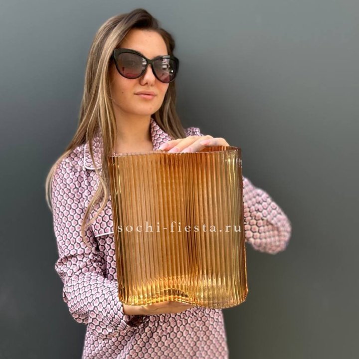 Стеклянная ваза №7 в Челябинске